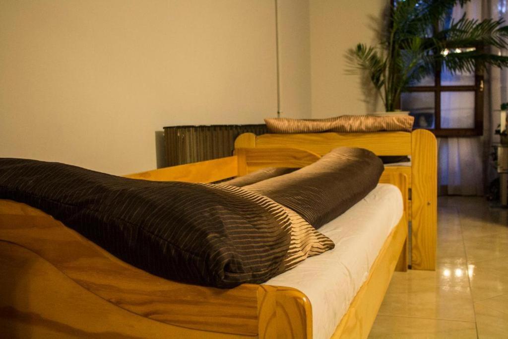 Brassoi Vendeghaz Hotel Miskolc Eksteriør billede